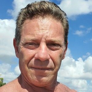 Meet your Posher, Hal